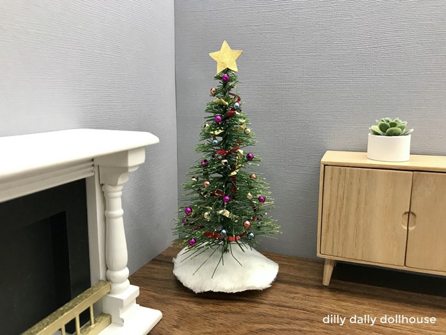 https://www.dillydallydollhouse.com/wp-content/uploads/2019/12/xmas-tree-3.jpg