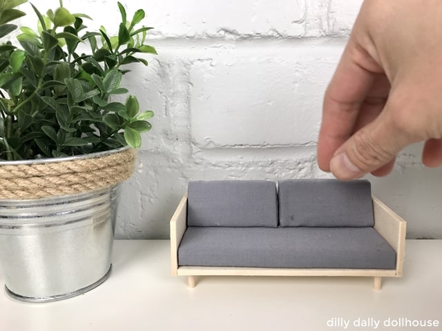 How to Make Miniature Boxed Cushions ~ 2 Ways - dilly dally dollhouse